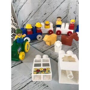 Vintage mega bloks lego farm barn set